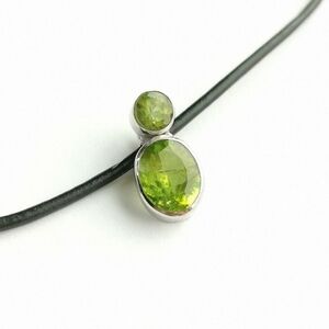 Deep cut two gemstone Oval Peridot sterling silver pendant necklace 🆕